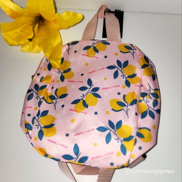 Kendall & Kylie Bag - Picture 2 of 6